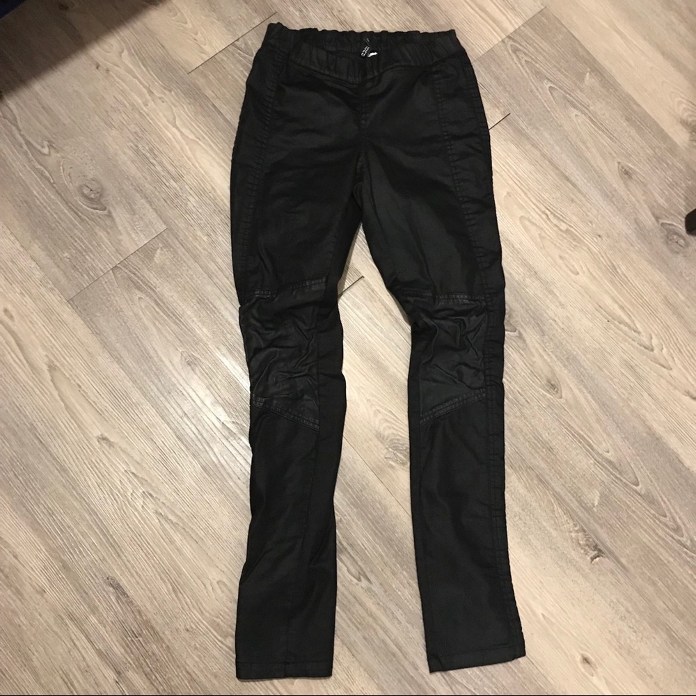 DIVIDED H&M Elastic Waist Pants